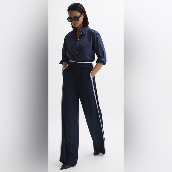 Reiss LINA HIGH RISE WIDE LEG TROUSERS IN NAVY - Picture 1 of 13
